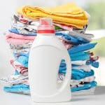 Les secrets pour choisir une lessive écologique efficace et sans compromis sur la propreté de vos vêtements